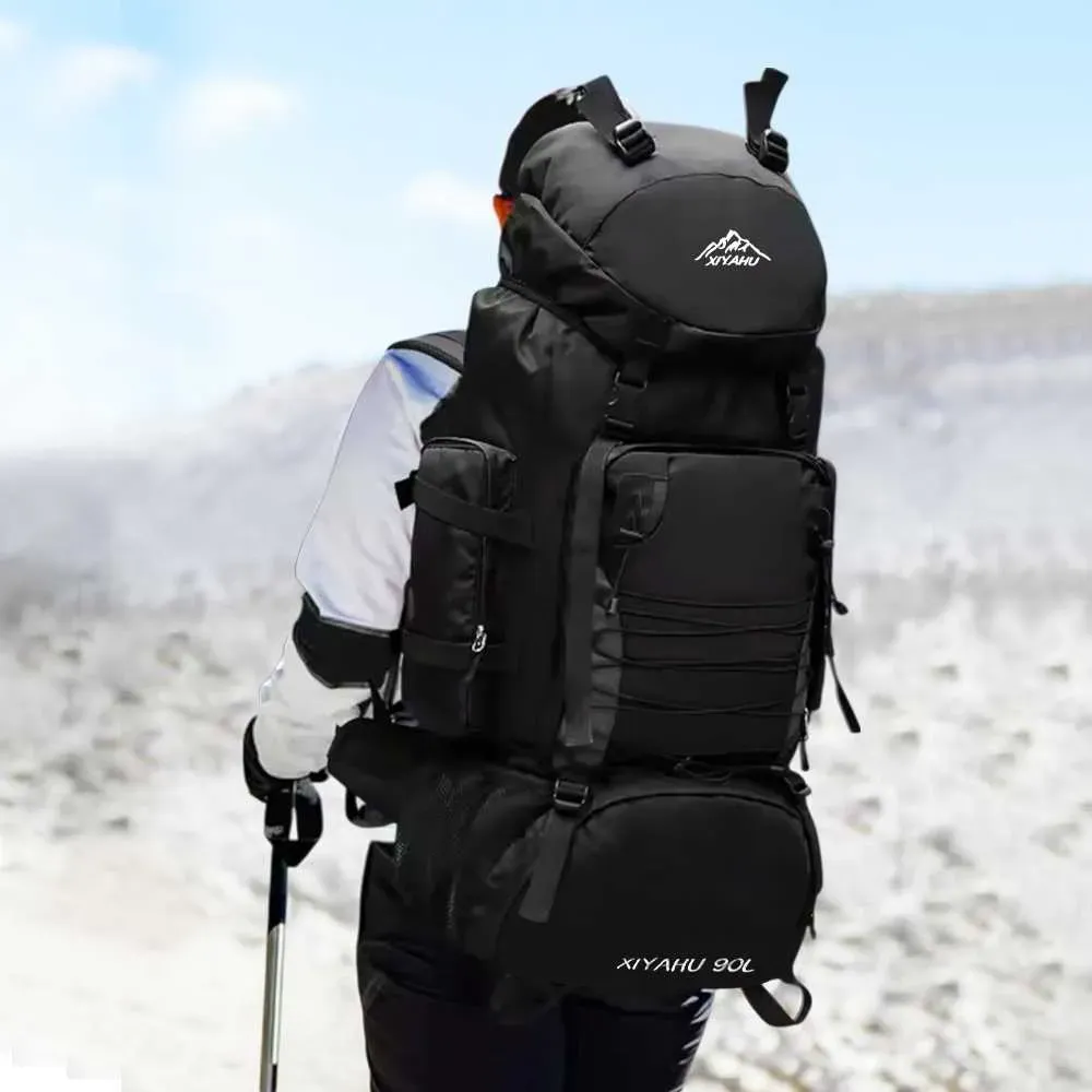 10 Tas Gunung Anti Air Terbaik Cocok untuk Pendaki
