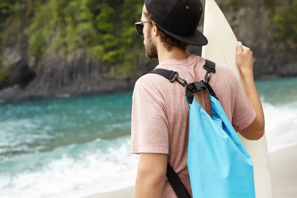 8 Rekomendasi Dry Bag Terbaik 2025, Ringan dan Kuat