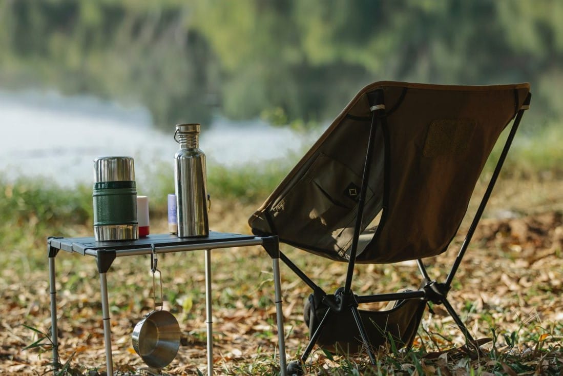 7 Kursi Camping Terbaik, Ringan, Nyaman, dan Mudah Dibawa